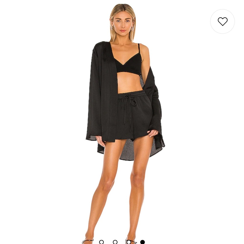 Revolve MAJORELLE Sydney Satin Shorts in Black Size‎ Medium Flowy Dressy